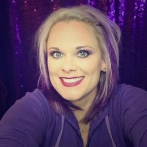 Meet your Posher, Lacy